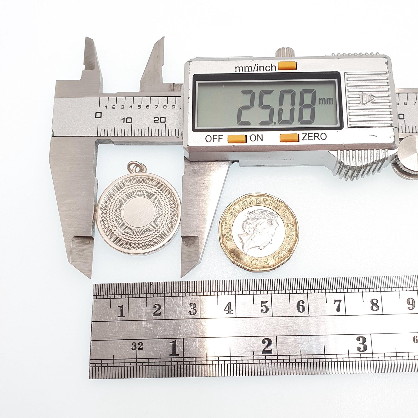 Antique Sterling Silver Locket Art Deco Geometric Pattern Round Circle Necklace Pendant 1920s Picture Photo Jewelry Vintage Jewellery