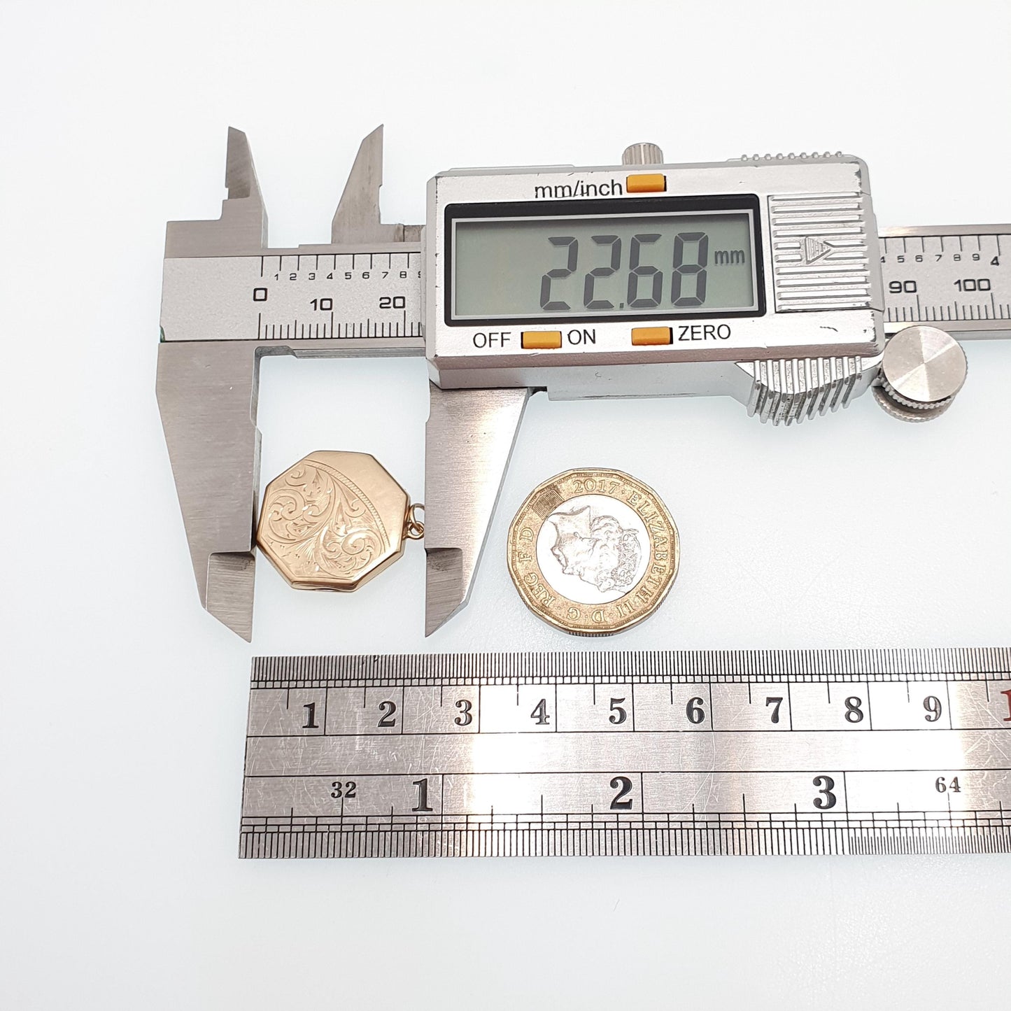 Antique 9ct 9k Gold Octagonal Locket Pendant Art Deco Engraved Solid 375 9kt Back & Front Picture Photo Vintage Necklace