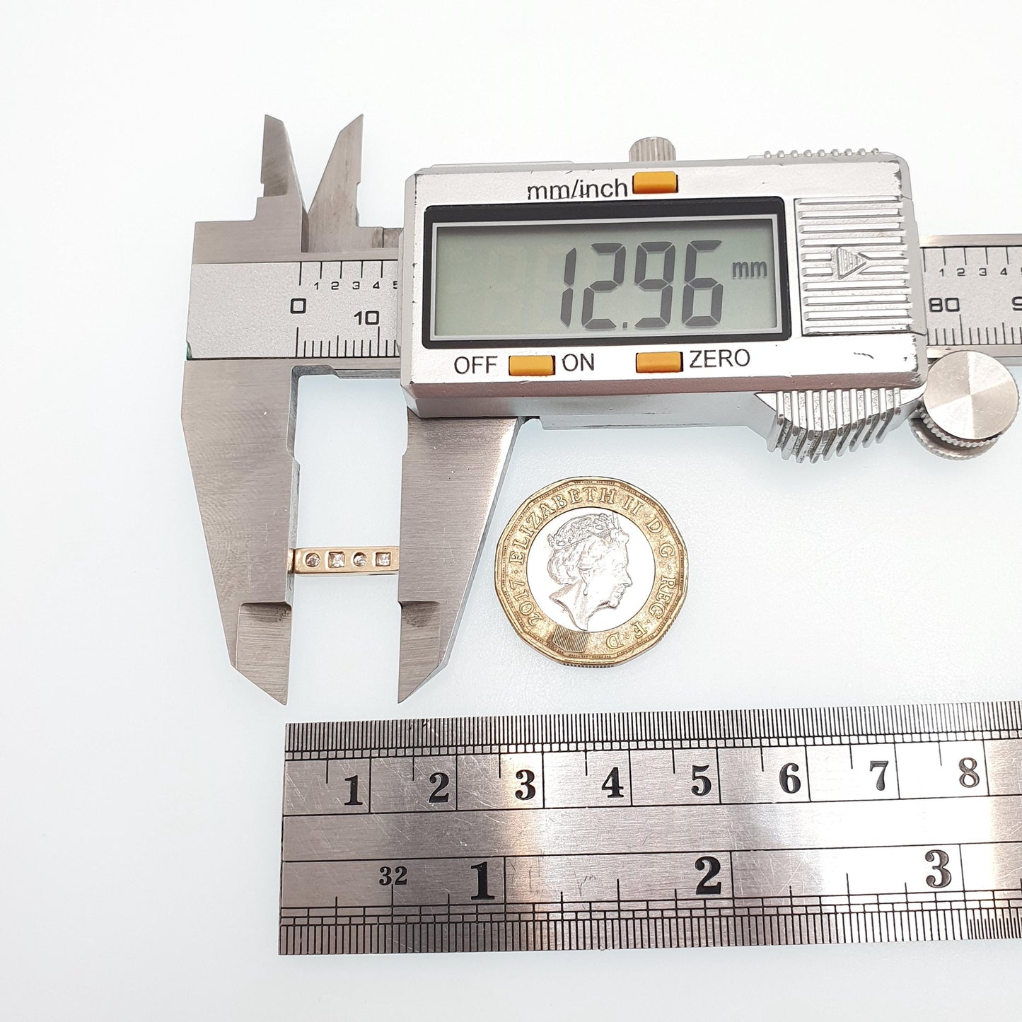 Vintage 9k 9ct Gold CZ Pendant Bar Rectangular Necklace Solid 375 Diamond Simulant Square Cut Cubic Zirconia Small Jewelry Jewellery