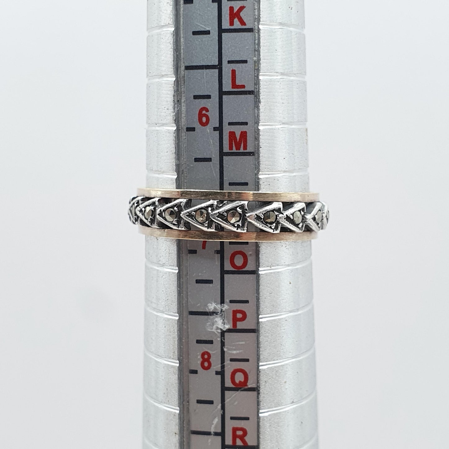 Antique Art Deco 9ct Gold & Solid Silver Marcasite Eternity Ring Triangle Arrow Pattern 1920s Womens Jewelry Jewellery UK N US 6.75
