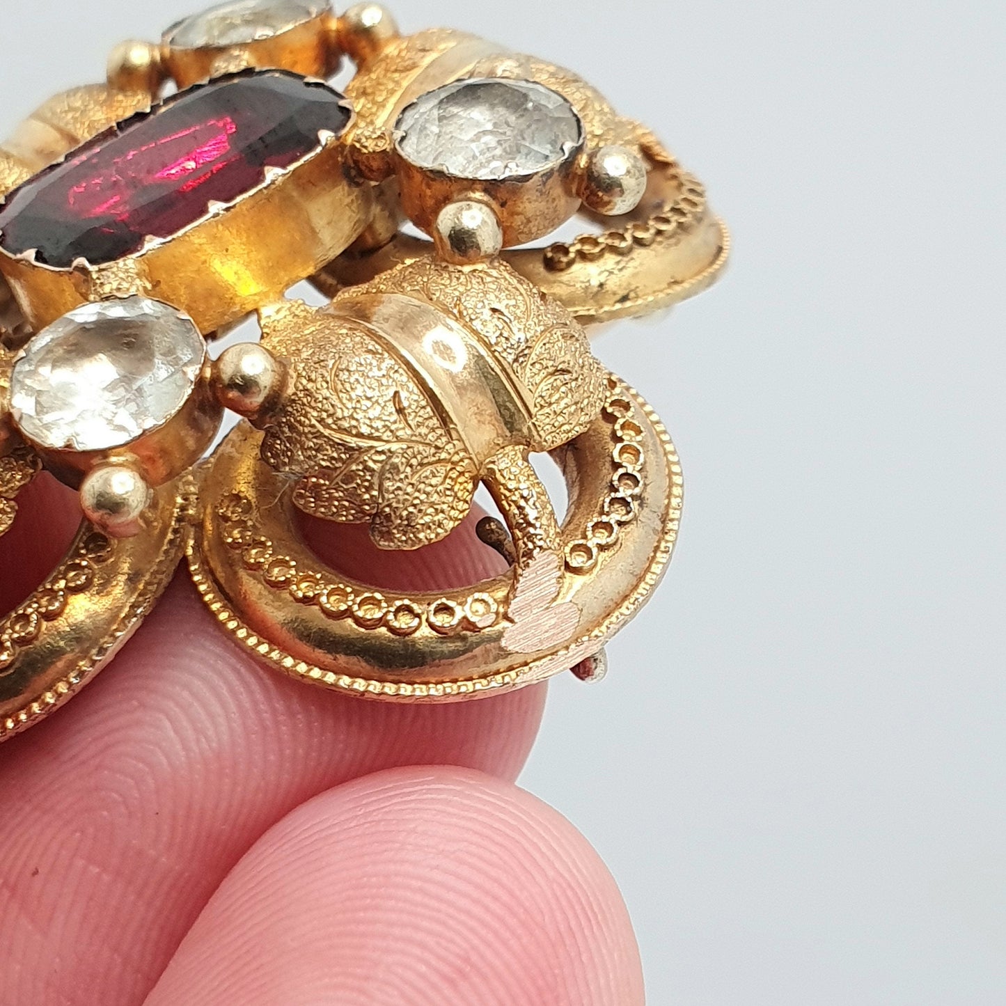 Antique Georgian 15ct Gold Garnet Brooch White Quartz Pin Solid 15kt 625 Etruscan Foiled Gemstones Vintage