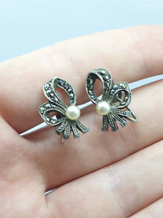 Antique Marcasite & Faux Pearl Screw Back Earrings Ribbon Bow Shape Solid Silver Stamped Sparkly Womens Ladies Jewelry Vintage Jewellery