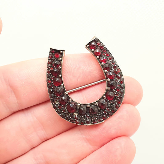 Antique Victorian Bohemian Garnet Horseshoe Brooch Pin Lucky Horse Good Luck Gold Renaissance Revival 1800s Pyrope Vintage Jewelry Jewellery