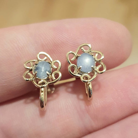 Old Vintage 14k 14ct Gold Star Sapphire Earrings Screw Back Solid 1950s Flower Estate Genuine Gemstone
