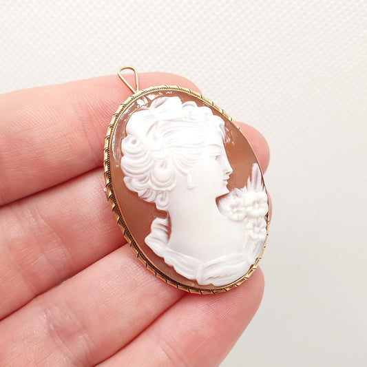 Vintage 18k 18ct Gold Cameo Pendant Necklace Brooch Solid 750 Large Big Shell Italian European Handmade 1970s Jewelry Womens Jewellery