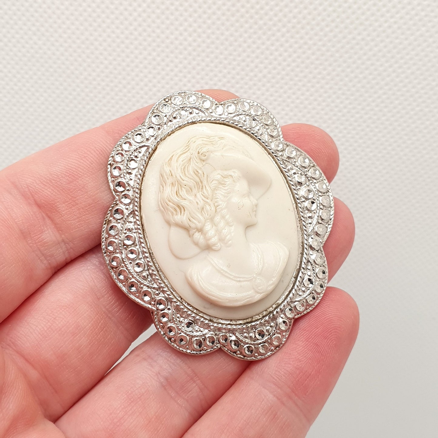 Vintage CHARLES HORNER Sterling Silver Cameo Brooch Pin Genuine Large 1948 Hallmark Faux Shell Pastry Cutter C.H Womens Jewelry Jewellery