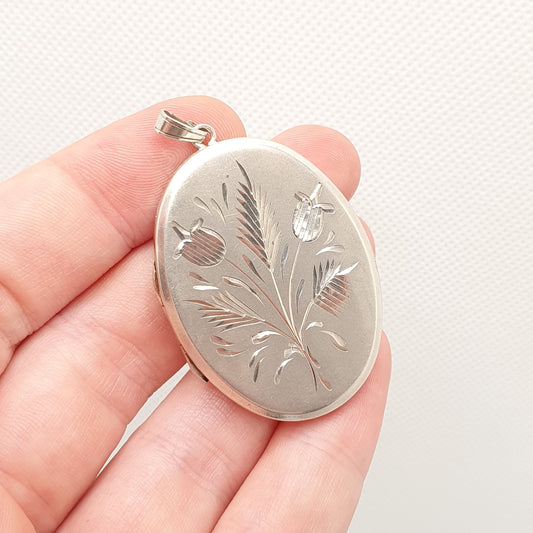 Vintage Sterling Silver Large Locket Oval Pendant 1972 Hallmark Flower Engraved Big Retro Photo Solid 925 Jewelry Womens Jewellery