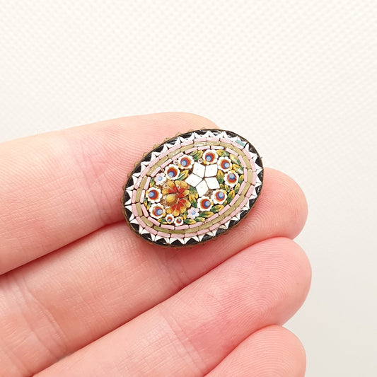 Antique Victorian Fine Micro Mosaic Micromosaic Brooch Tiles Gold Gilt Oval Millefiori Italy Italian 1800s Vintage Jewelry Jewellery