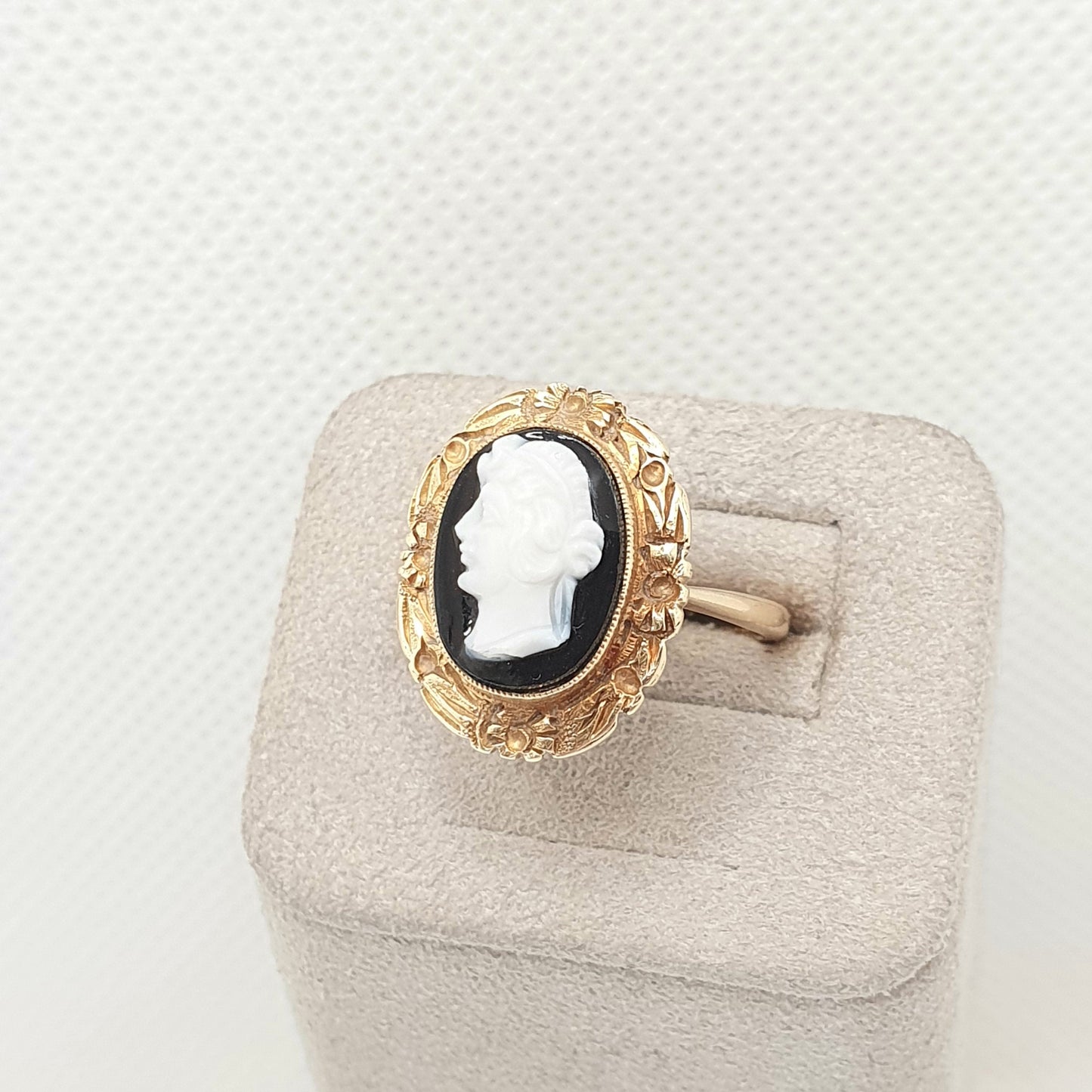 Antique 15ct Gold Agate Cameo Ring Victorian Hardstone Onyx Quartz Solid 625 15 Carat Gemstone Signet Black Vintage Women Jewelry Jewellery