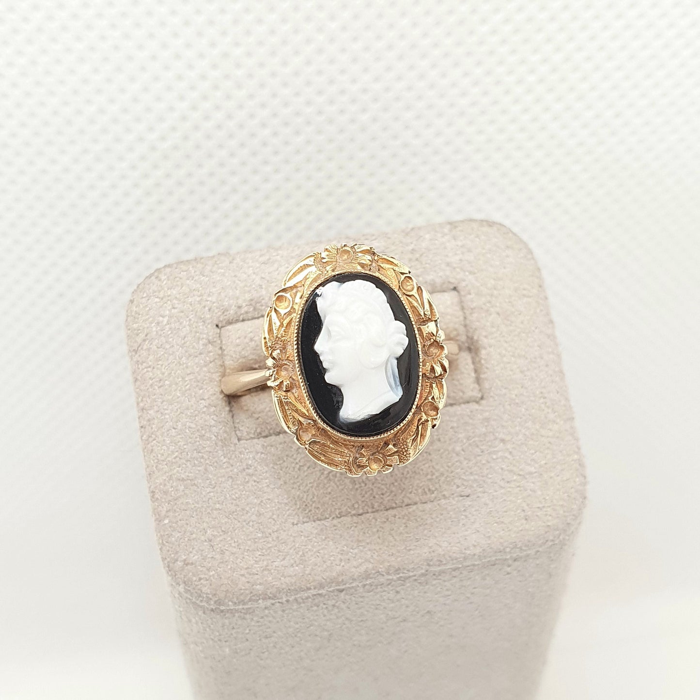 Antique 15ct Gold Agate Cameo Ring Victorian Hardstone Onyx Quartz Solid 625 15 Carat Gemstone Signet Black Vintage Women Jewelry Jewellery