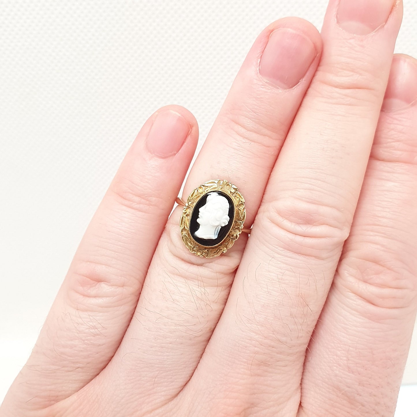 Antique 15ct Gold Agate Cameo Ring Victorian Hardstone Onyx Quartz Solid 625 15 Carat Gemstone Signet Black Vintage Women Jewelry Jewellery