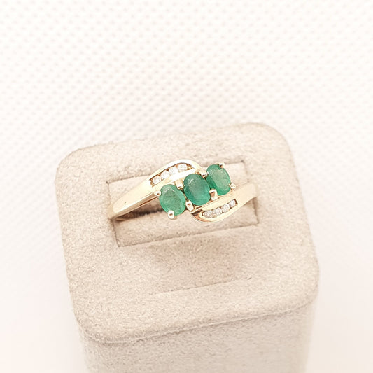 Vintage 9k Gold Emerald Diamond Ring Trilogy Oval Cut Solid 9ct 375 Estate Fine Retro Genuine Gemstone Real Jewelry Jewellery Womens