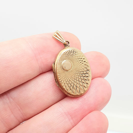Vintage Gold Filled Locket Necklace Pendant Gyroscope Spiral Pattern Rolled Gold Picture Photo Womens Ladies Retro Jewellery Jewelry
