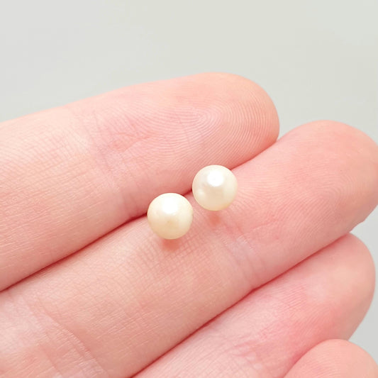 Vintage 9ct 375 Gold Cultured Pearl Stud Earrings Solid Yellow 9k 9 Carat Womens Ladies Jewelry Jewellery Bead Ball Retro Jewellery Jewelry