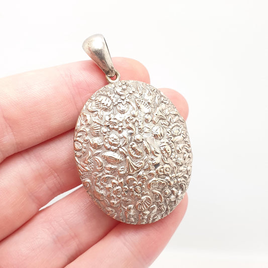 Antique Victorian Locket Silver Plate Large Big Flower Pattern Floral Necklace Pendant Genuine 1800s Picture Photo Oval Vintage Jewellery