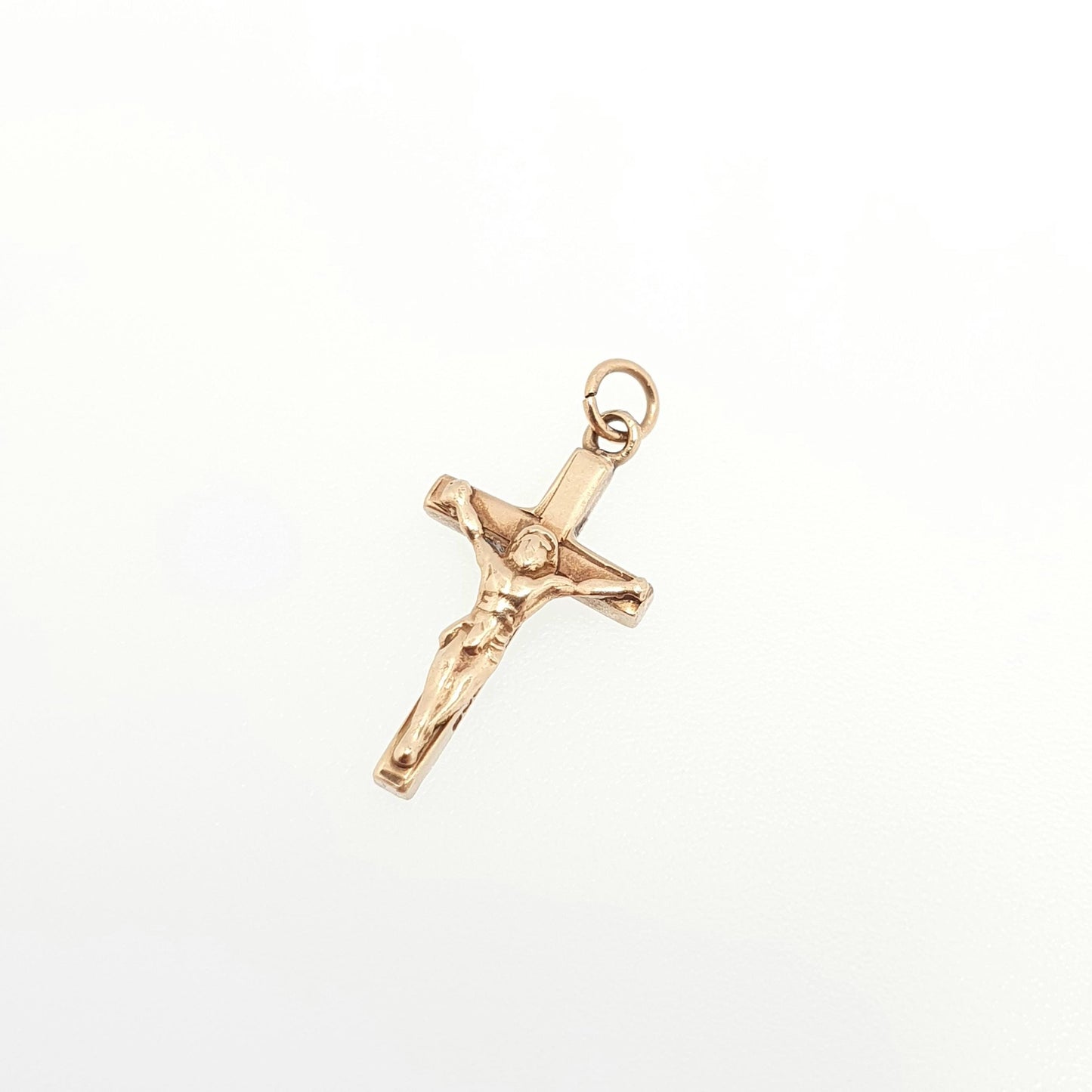 Vintage 9k 9ct Gold Jesus On The Cross Crucifix Necklace Pendant Charm Christian Catholic Solid 375 Religious Mens Womens Jewelry Jewellery