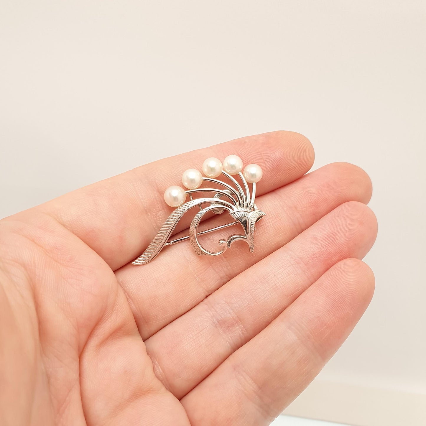 Vintage MIKIMOTO Pearl Brooch Sterling Silver Cultured White Lustre Genuine Japanese Real Gift Fine Estate Womens Jewelry Jewellery