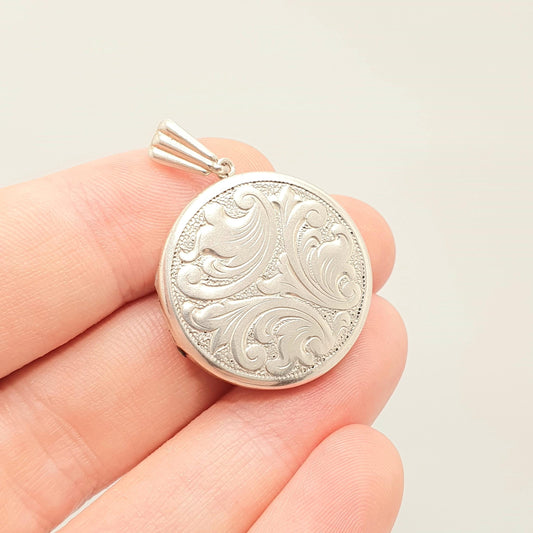 Vintage GEORG JENSEN Sterling Silver Locket Scroll Swirl Pattern Necklace Pendant GJ Ltd Hallmark Picture Photo Womens Jewelry Jewellery