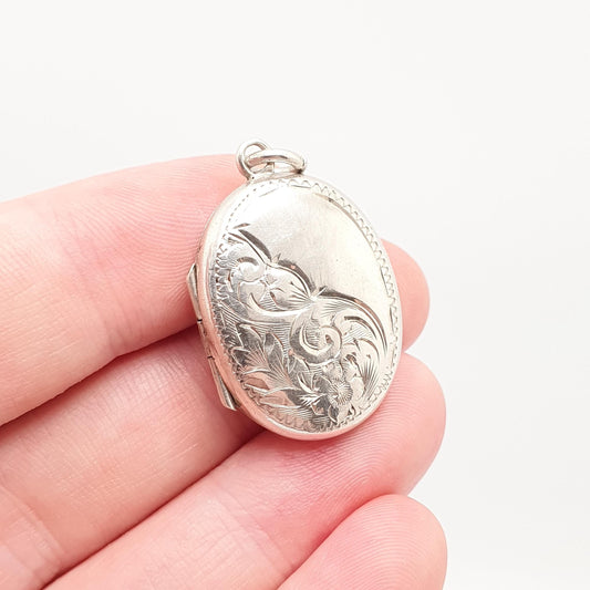 Antique Sterling Silver Locket 1916 Hallmark Hand Engraved Oval Pendant Picture Photo Solid 925 Genuine Vintage Womens Jewelry Jewellery
