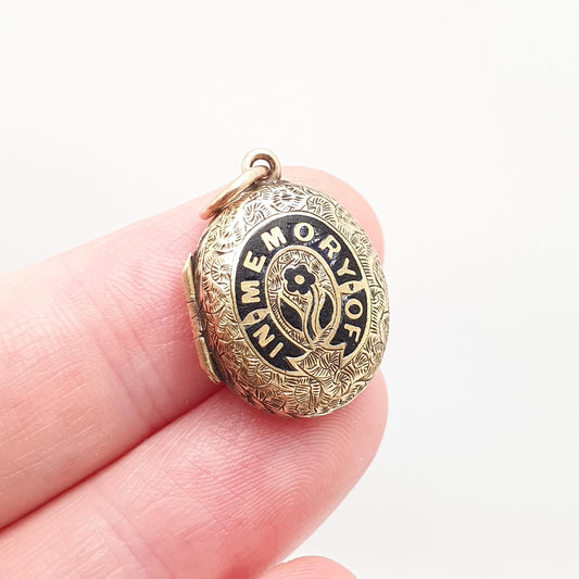 Antique Victorian Mourning Locket Solid 15ct 15k Gold In Memory Of Black Enamel 625 All Gold Small Oval Gift Necklace Pendant Gothic Vintage