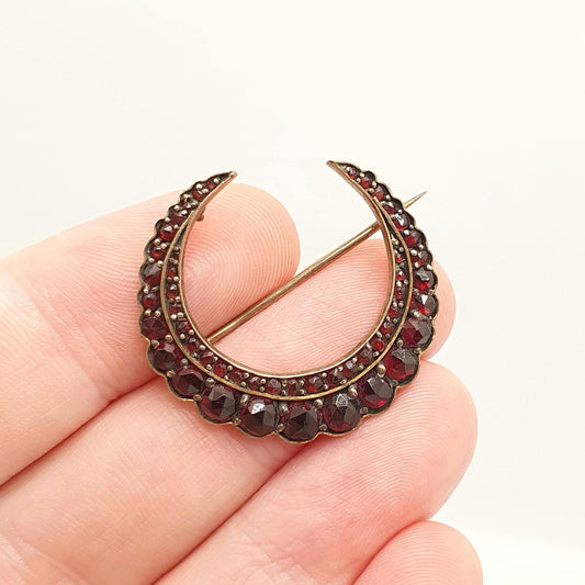 Antique Victorian Bohemian Garnet Brooch Crescent Moon Pin Moons Gold Gilt Renaissance Revival 1800s Pyrope Vintage Womens Jewelry Jewellery