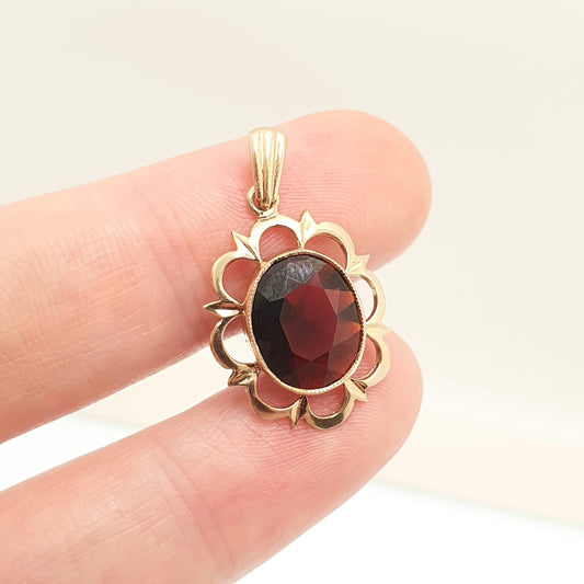 Vintage 9ct 9k Gold Garnet Heart Pendant Necklace 1978 Hallmarked Genuine Red Gemstone Cluster Solid 375 Estate Womens Jewellery Jewelry