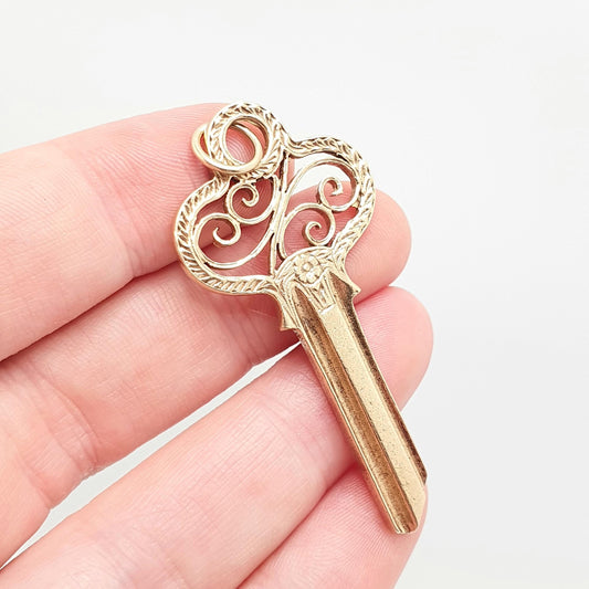 Vintage 9ct 9kt Gold Key Pendant Necklace Large Big 1965 Hallmark Retro Solid 9k Skeleton Door Yale Style Mens Womens Jewelry Jewellery