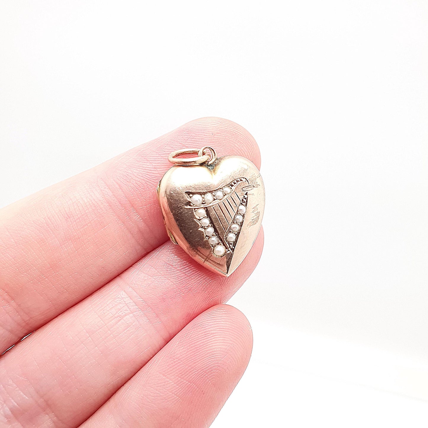 Antique 9ct 9k Rose Gold Heart Locket Harp Seed Pearl Victorian Solid 375 Irish Pendant Back Front Small Photo Vintage Jewelry Jewellery