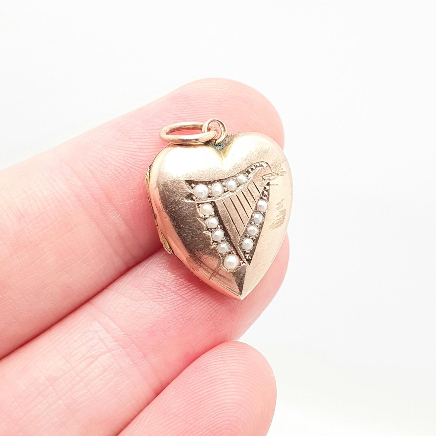 Antique 9ct 9k Rose Gold Heart Locket Harp Seed Pearl Victorian Solid 375 Irish Pendant Back Front Small Photo Vintage Jewelry Jewellery