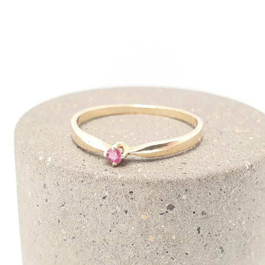 Vintage 9k 9ct Gold Ruby Ring Solid 375 9kt Red Gemstone Genuine Real Stacker Stacking Retro Womens Jewelry Jewellery Sparkly Estate