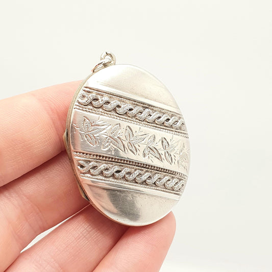 Antique Victorian Locket Silver Plate Large Big Ivy Leaf Pattern Floral Necklace Pendant Genuine 1800s Picture Photo Oval Vintage Jewellery