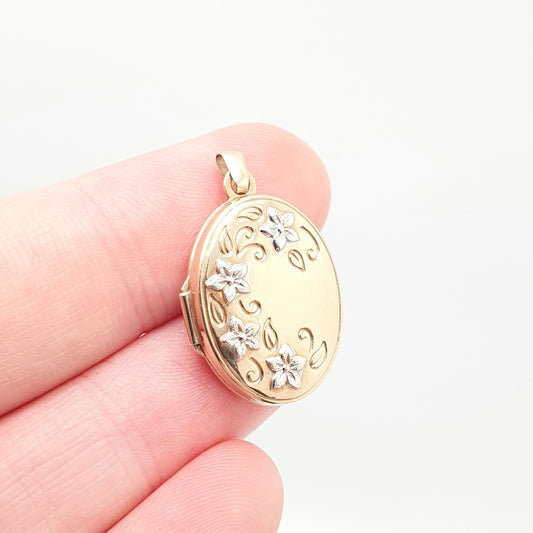 Vintage Solid Gold Locket 9ct 9k 9k7 Oval All 375 9 Carat Gold Embossed Necklace Photo Picture Pendant Retro Jewelry Womens Jewellery