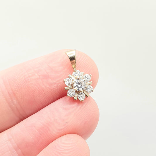 Vintage 9k 9ct Gold CZ Pendant Cluster Halo Necklace Solid 375 Diamond Simulant Brilliant Cut Cubic Zirconia Small Cute Jewelry Jewellery