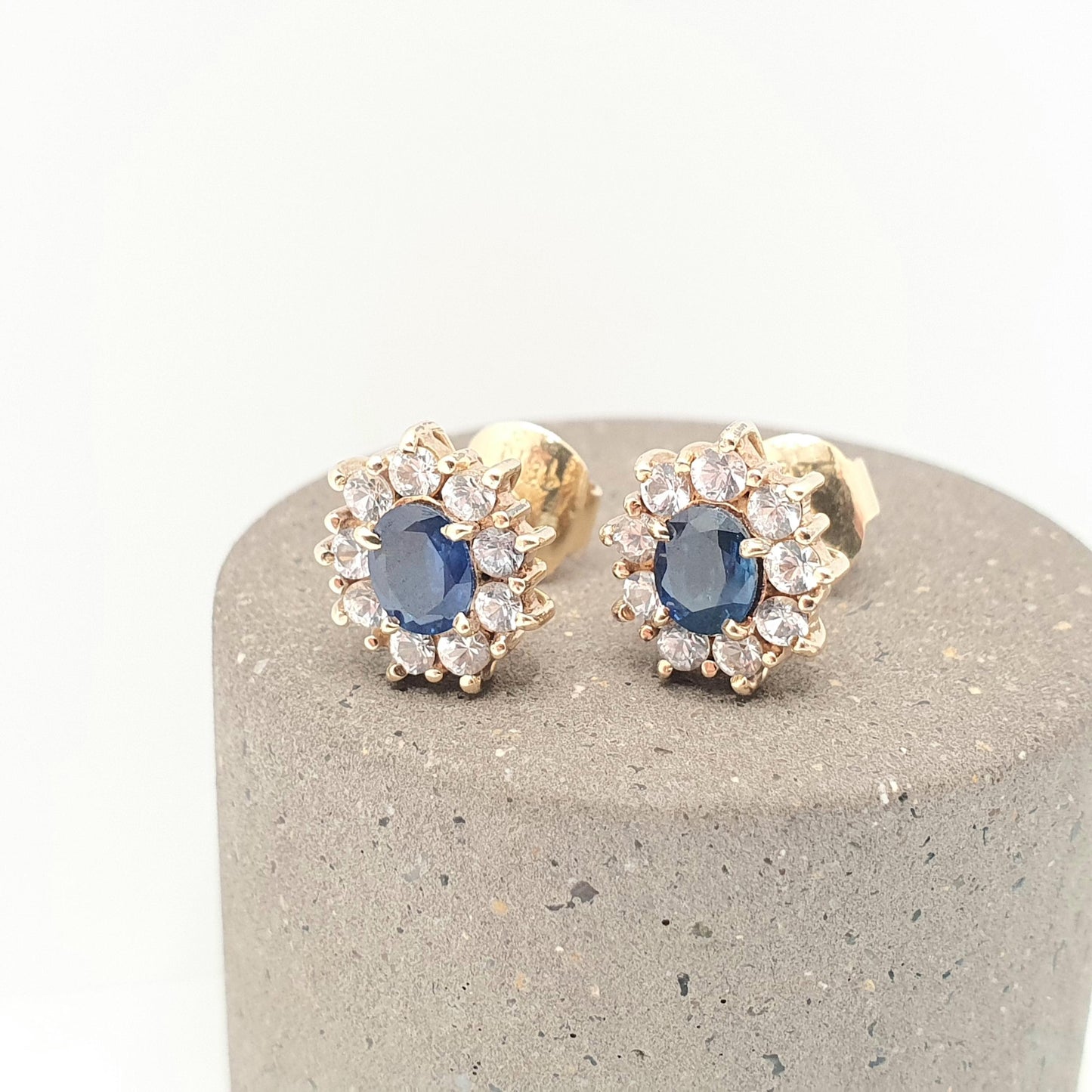 Vintage 18ct Gold Sapphire Earrings Solid 750 18k 18kt Cluster Halo Oval Cut Stud White Blue Gemstone Fine Estate Womens Jewelry Jewellery