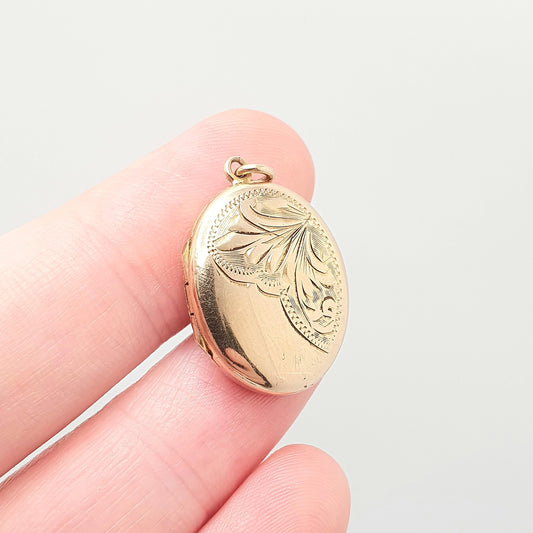 Antique 9ct 9k Gold Locket Pendant Oval Engraved Necklace Solid 375 Yellow Back & Front Vintage Fine Estate Picture Jewelry Jewellery