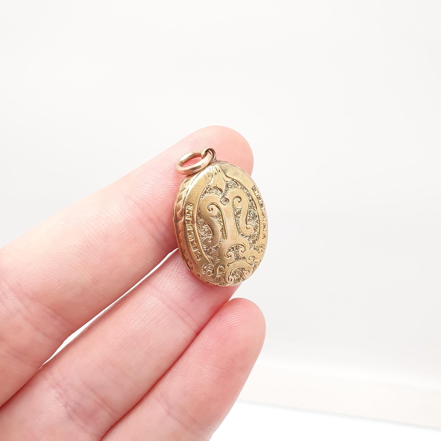 Antique Victorian Locket Solid 14kt 14k Gold Hand Engraved Mourning Solid 585 All Gold Small Oval Gift Necklace Pendant Vintage Jewelry
