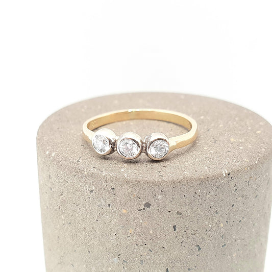 Vintage 18k 18ct Gold Diamond Ring Trilogy Solid 750 Brilliant Cut 0.3ct Antique Shank Wedding Womens Engagement Old Jewelry Jewellery