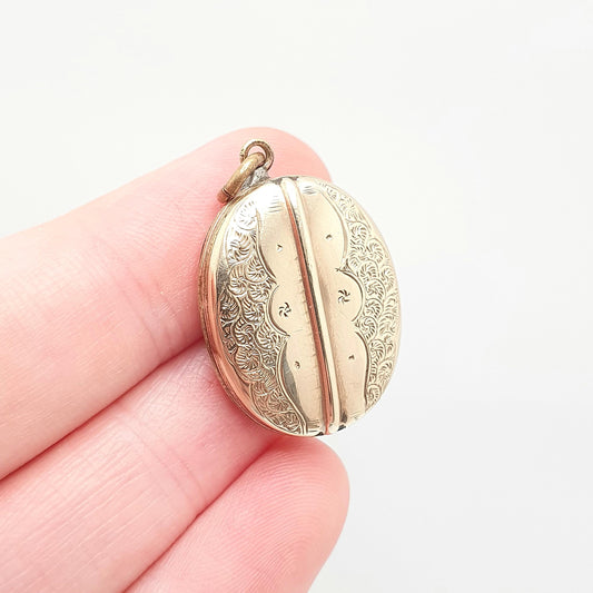 Antique Victorian 9ct Gold Locket Hand Engraved Oval Pendant Fine Estate Solid 375 9k Front Back 1800s Vintage Jewelry Jewellery