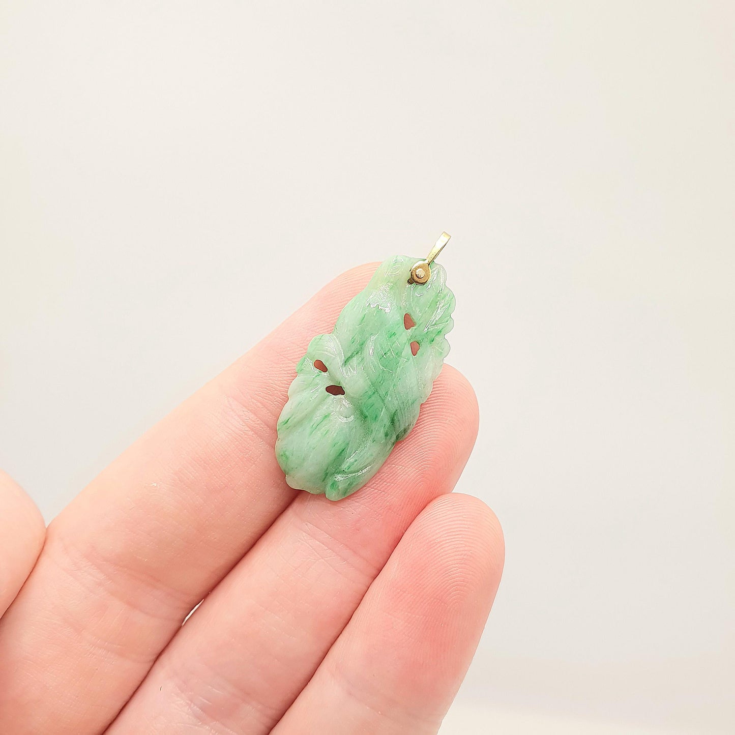 Antique 14k Gold Carved Jade Bird Necklace Pendant Apple Green Art Deco Solid 585 14kt Genuine Jadeite Gemstone Vintage Jewelry Jewellery