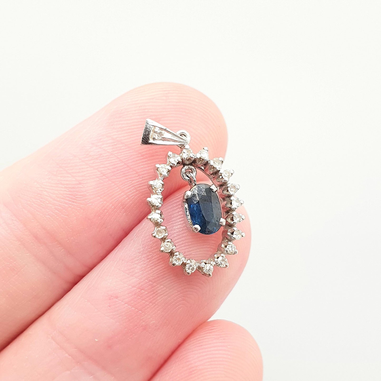 Vintage 14k 585 White Gold Sapphire Diamond Pendant Necklace Oval Cut Blue Gemstone Solid 14ct 14kt Ladies Womens Jewelry Jewellery