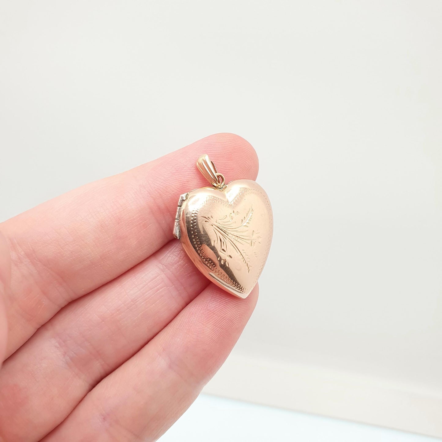 Antique 9ct 9k Rose Gold Heart Locket Pendant Engraved Solid 375 Fine Estate Large Red Back & Front Necklace Jewelry Womens Jewellery