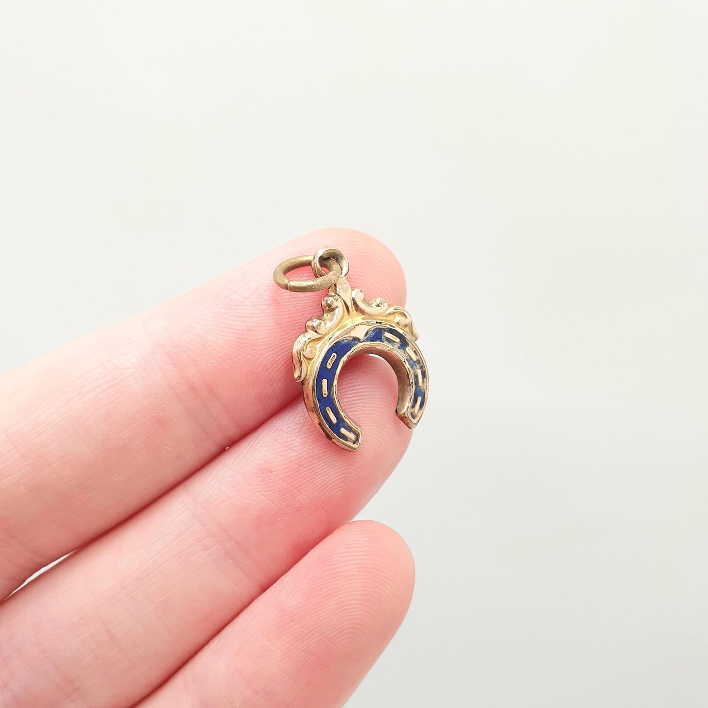 Antique 9ct Gold Cased Horseshoe Pendant Necklace Victorian Enamel Good Luck Lucky Horse Riding Gold Womens Mens Jewellery Jewelry