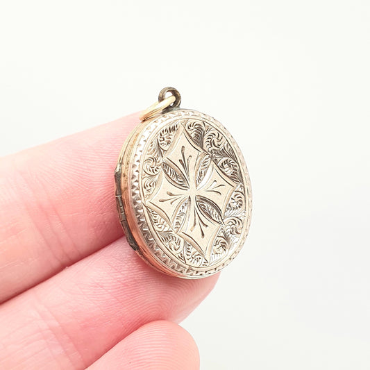 Antique Victorian 9ct Gold Locket Hand Engraved Oval Cross Pendant Fine Estate Solid 375 9k Front Back 1800s Vintage Jewelry Jewellery