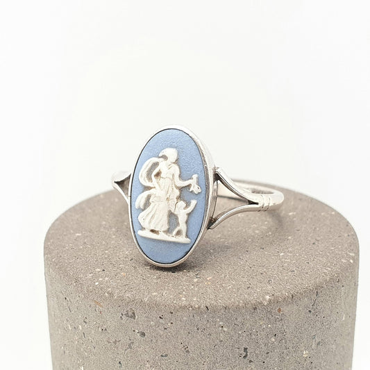 Old Vintage Sterling Silver Wedgwood Ring Sky Blue Jasperware Cameo Signet Genuine Josiah Wedgwood Women Ladies Retro Jewelry Jewellery