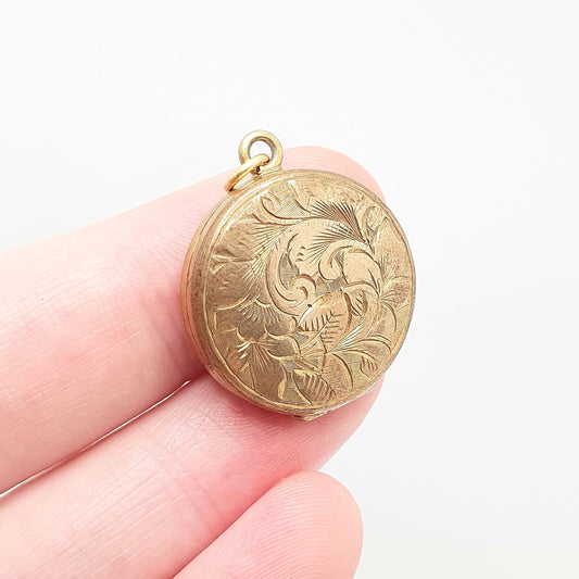 Antique Gold Gilt Locket Necklace Pendant Victorian Round Circle Vintage 1800s Picture Oval Plated Gift Photo Womens Jewellery Jewelry
