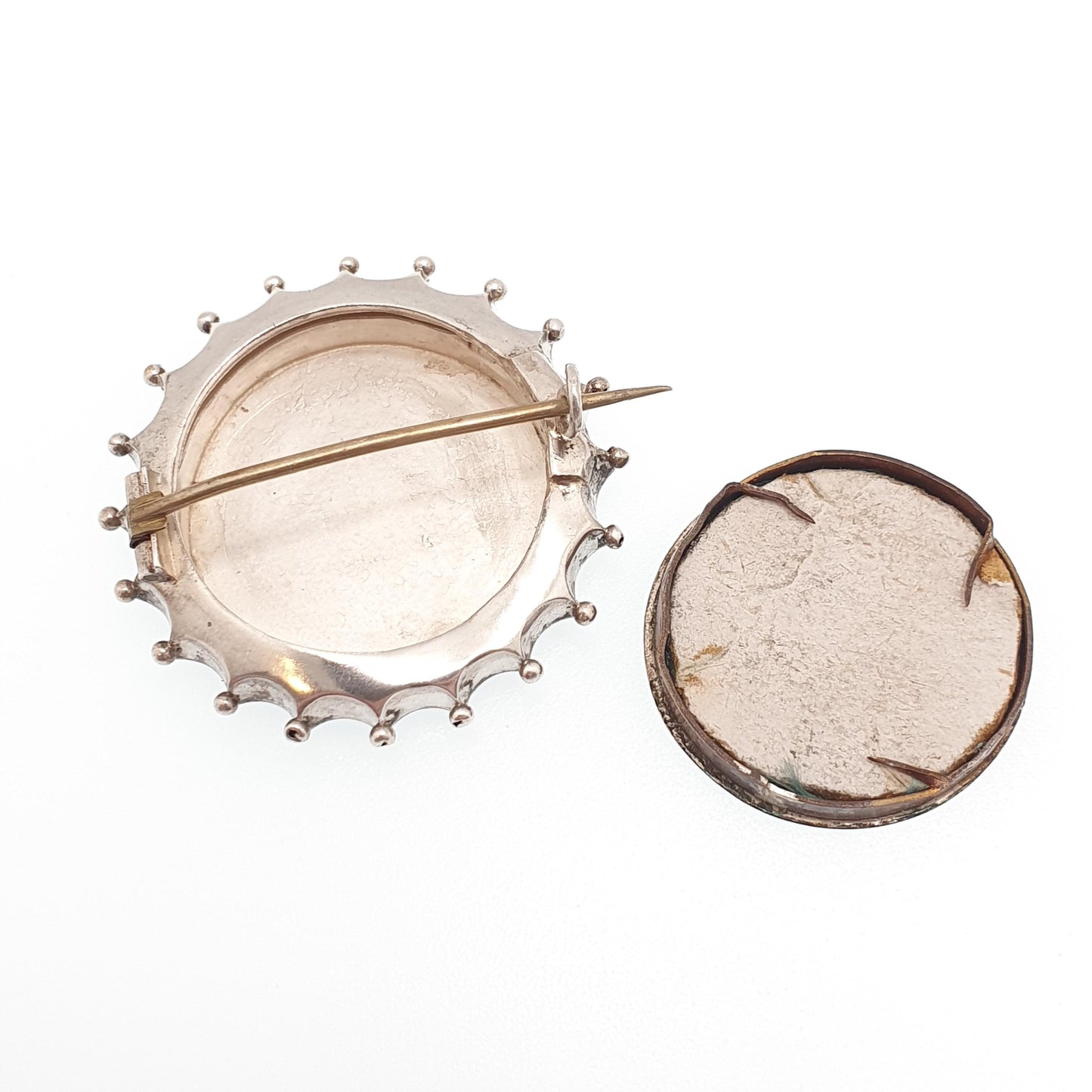 Antique Victorian Solid Silver Mourning Locket Brooch Pin Opening Glass Rear Picture Hair Etruscan 1800s Womens Jewelry Jewellery