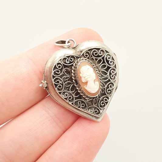 Antique Solid Silver Cameo Heart Locket Large Big Pendant Filigree Hand Carved Shell Love Gift Necklace Photo Pendant Jewelry Jewellery