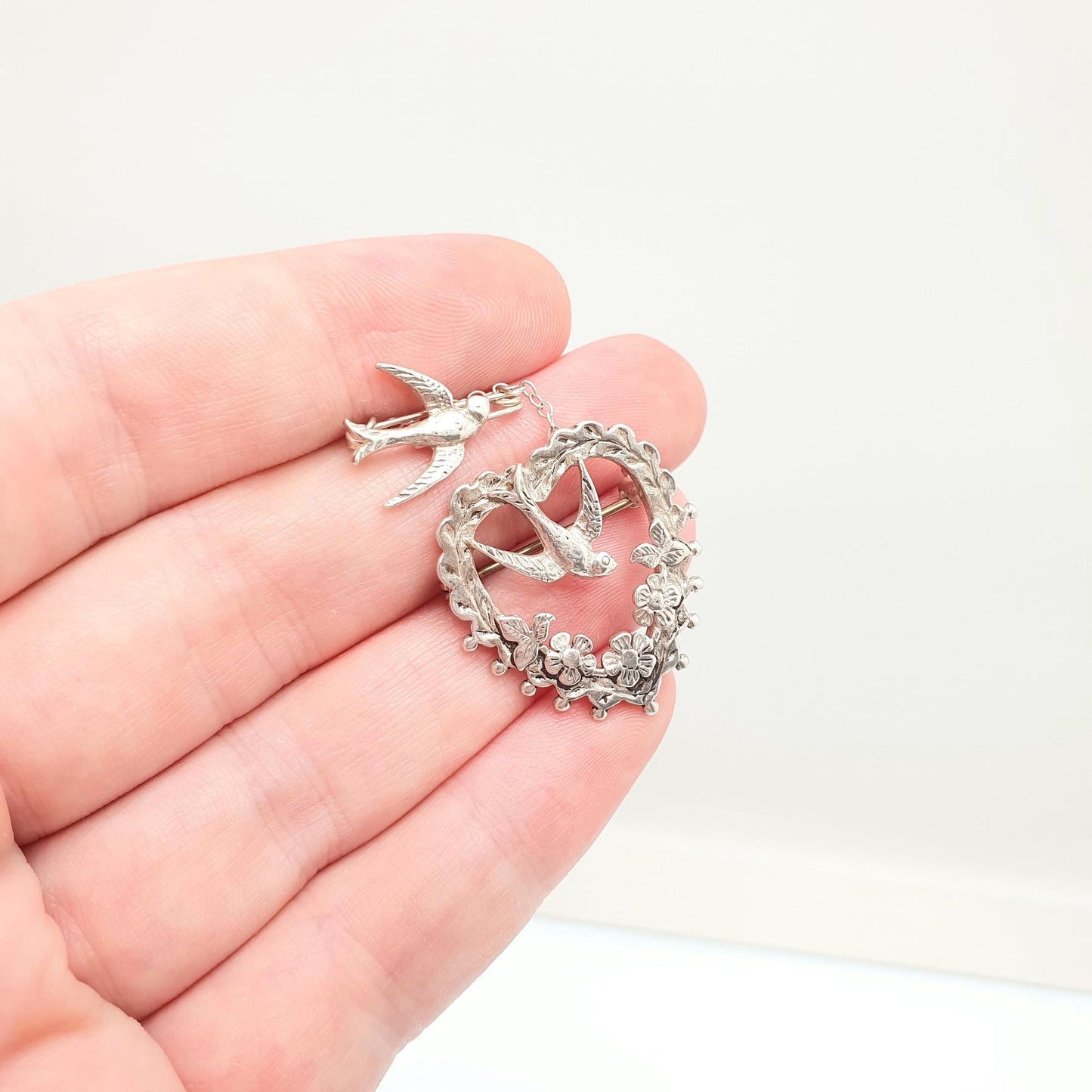 Vintage Sterling Silver Bird Brooch Victorian Style Sweetheart Birds Safety Pin PJM Cute Swallow Swift Gift Pin Vintage Jewelry Jewellery