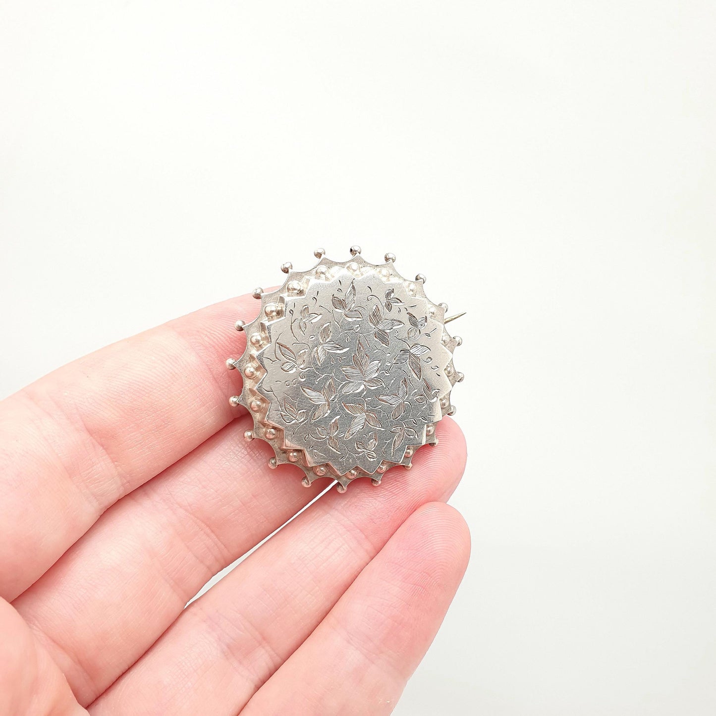 Antique Victorian Solid Silver Mourning Locket Brooch Pin Opening Glass Rear Picture Hair Etruscan 1800s Womens Jewelry Jewellery