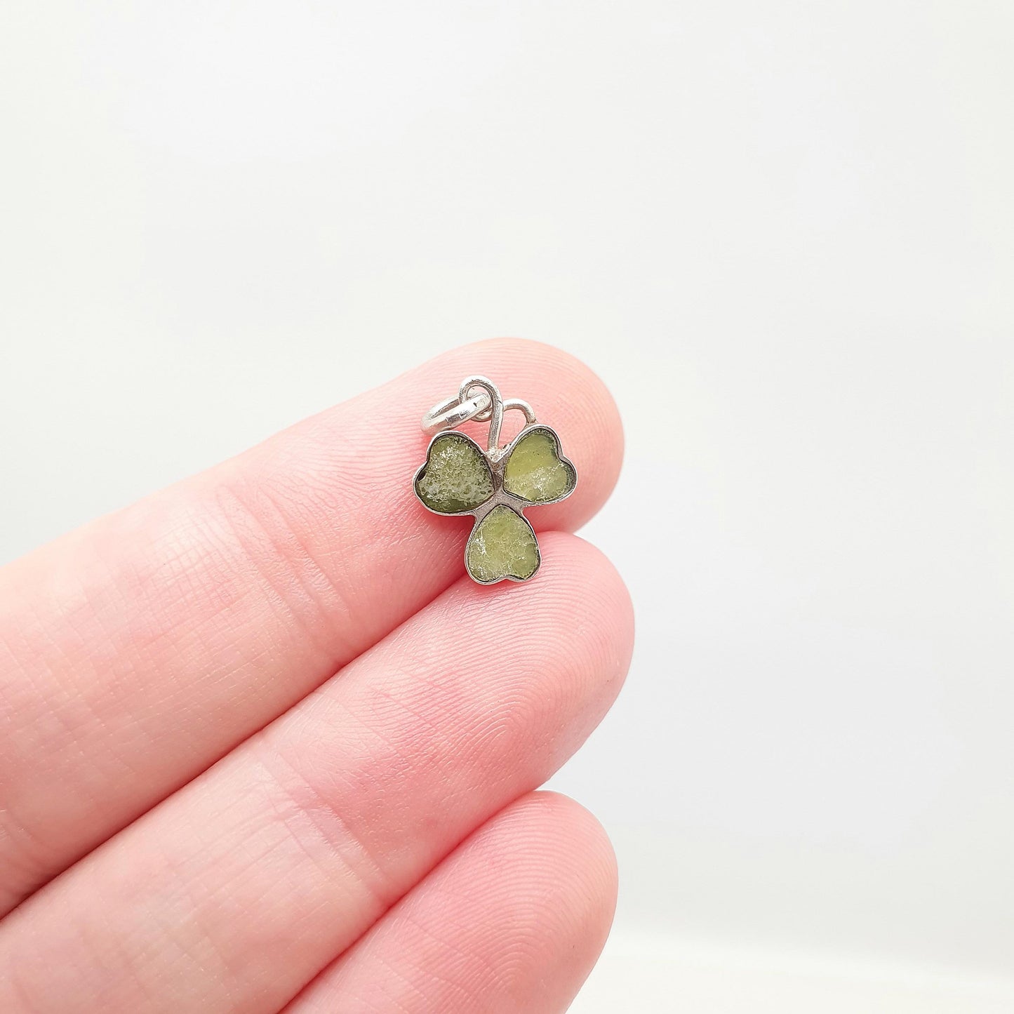Vintage Sterling Silver Connemara Marble Clover Charm Pendant Necklace Small Tiny Shamrock Irish Lucky Irish Good Luck Jewelry Jewellery